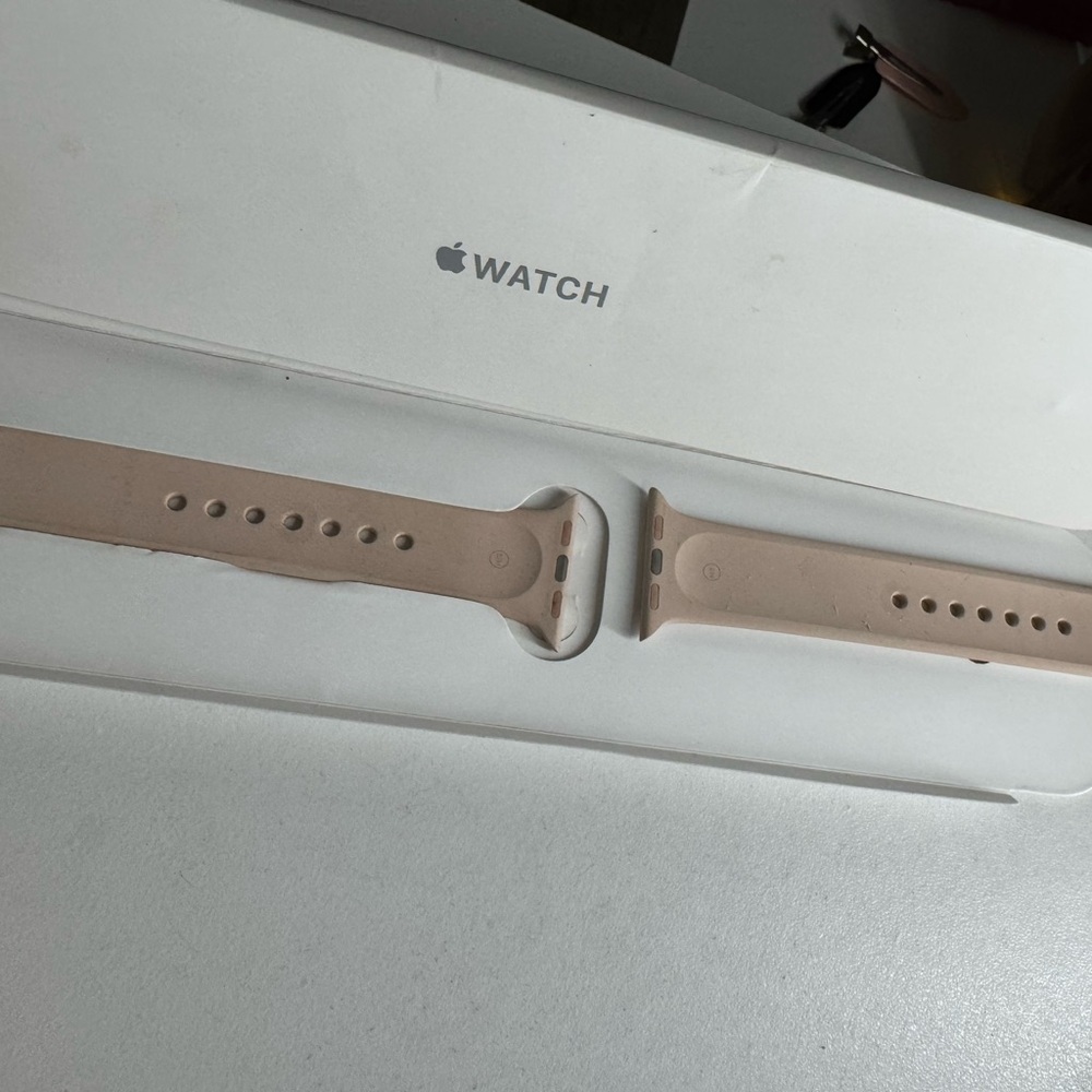 Apple Watch Band in Soft Pink - Picture 2 of 2
